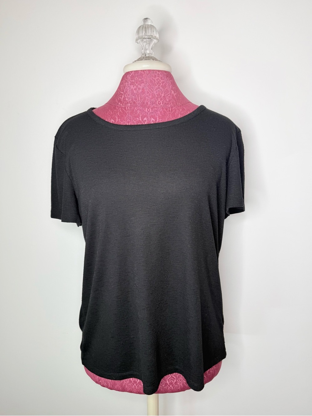 Maurices Black Short Sleeve Ribbed Crewneck Tee Top